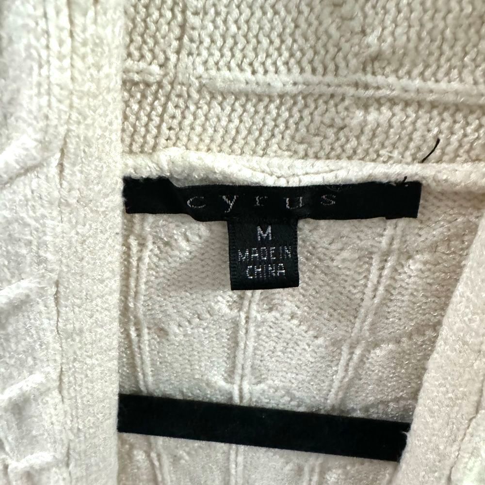 Cyrus Women Medium Cable Knit long Cardigan Sweater Oversized Ivory Beige - Picture 4 of 10